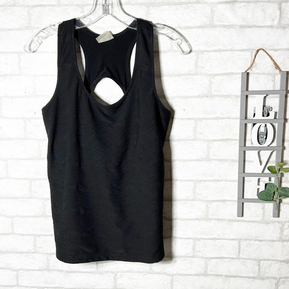Athleta Tops - Athleta racerback tank size large